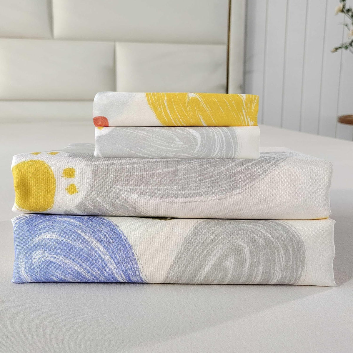 4 Pieces Yellow Floral Sheets Set Queen, Soft Microfiber Floral Sheets Queen Size, Fade Resistant, Flower Sheet Bed Set Deep Pocket All Season
